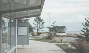Jak dojechać do Ustronia? Najlepsze i najtańsze opcje transportu