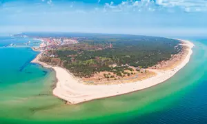 Półwysep Helski ile km? Poznaj jego długość i tajemnice!