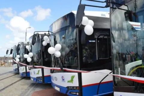 Jak dojechać z Kołobrzegu do Grzybowa - najlepsze opcje transportu