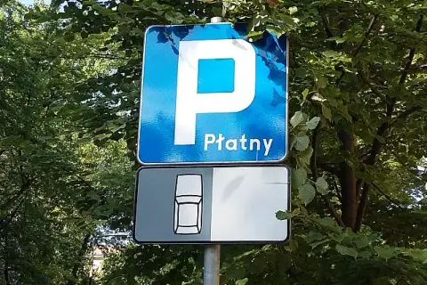 Czy niepełnosprawni płacą za parking w Gdańsku? Sprawdź zasady zwolnień