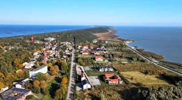 Ile mieszkańców ma Krynica Morska? Zaskakujące statystyki demograficzne