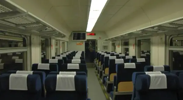 Intercity gdzie jest pociąg – sprawdź aktualny status i lokalizację
