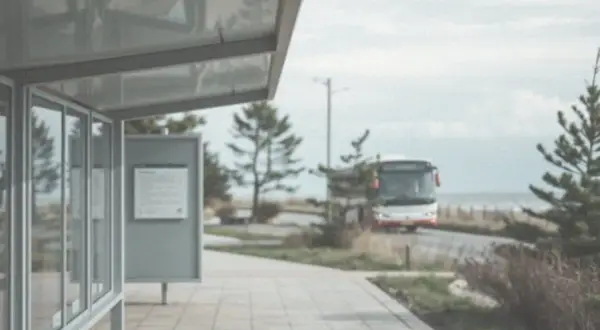 Jak dojechać do Ustronia? Najlepsze i najtańsze opcje transportu
