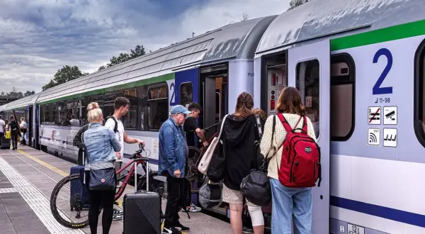 Ile jest zniżki na bilet ulgowy PKP? Sprawdź, kto może skorzystać