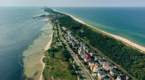 Ile kilometrów jest z Jastarni na Hel? Poznaj wszystkie szczegóły podróży