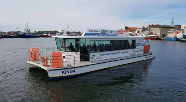 Ile kosztuje rejs statkiem z Władysławowa na Hel? Ceny i czas trwania