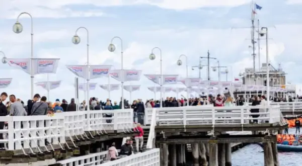 Ile ludzi mieszka w Sopocie? Zaskakujące dane o populacji miasta