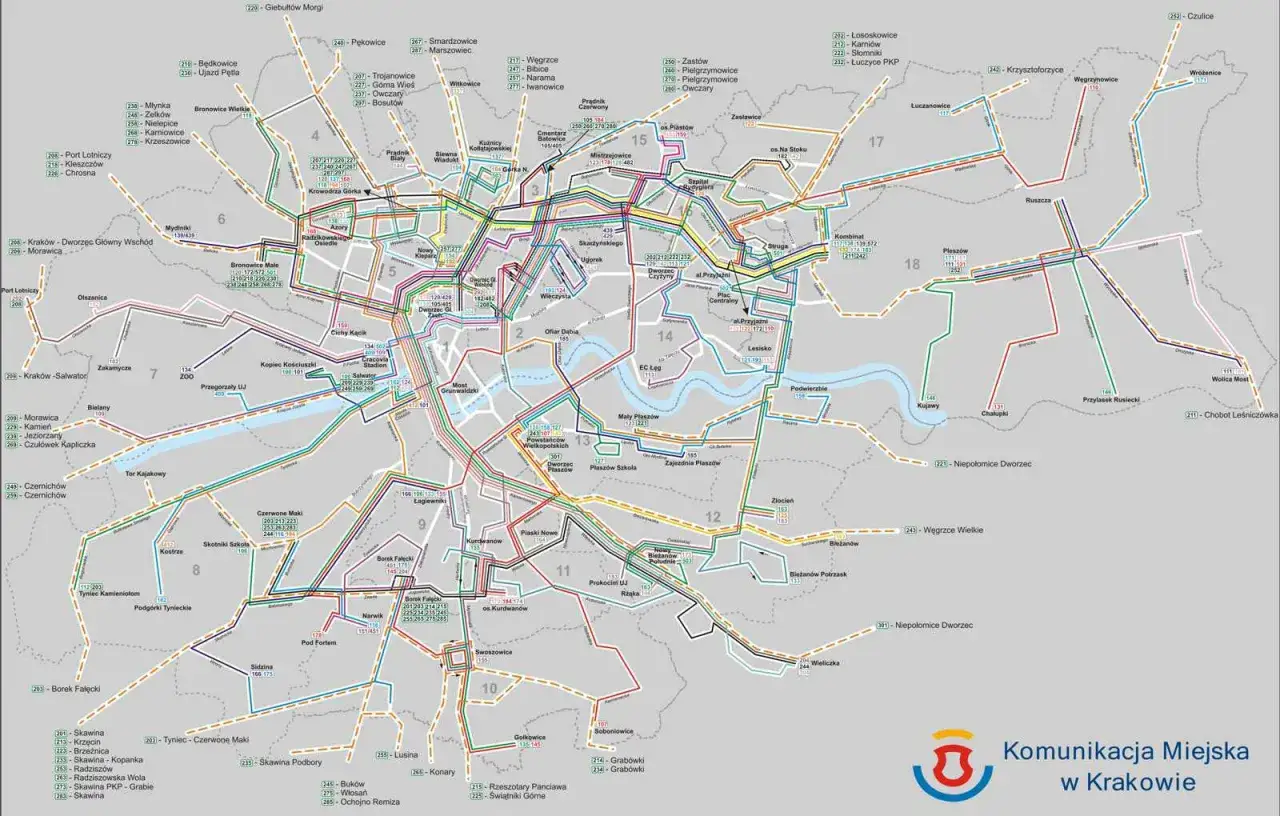Mapa komunikacji miejskiej w Krakowie, z zaznaczonymi liniami autobusowymi i tramwajowymi, obejmująca obszar od Proszowic po okolice Krakowa.