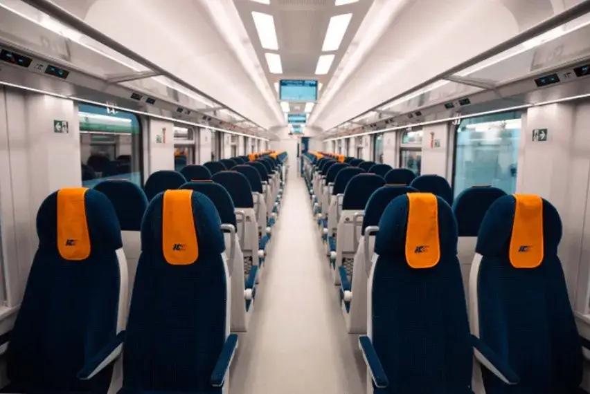 Zdjęcie Jak wygląda pociąg InterCity? Odkryj jego nowoczesne wnętrza
