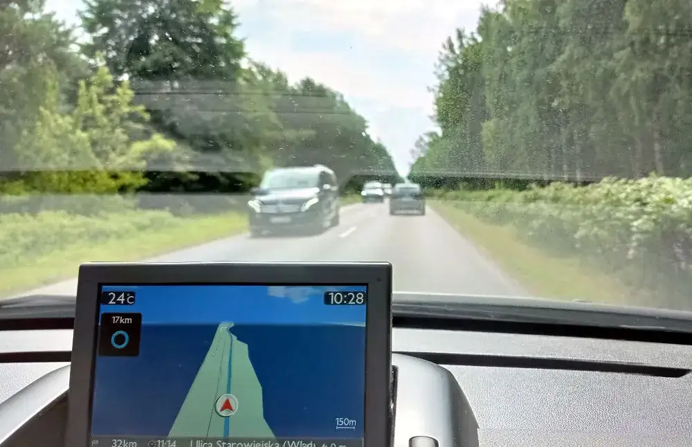 Zdjęcie Czy można wjechać na Hel samochodem? Sprawdź trudności i alternatywy