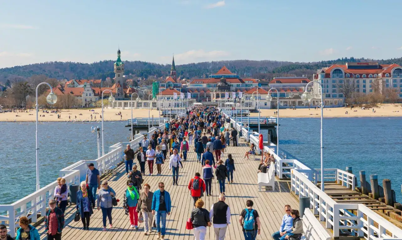 Zdjęcie Czy molo w Sopocie jest płatne? Sprawdź, zanim odwiedzisz!