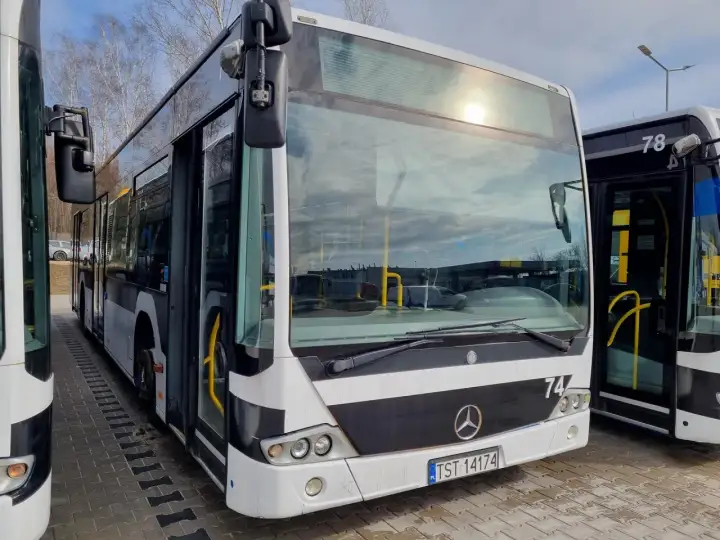 Dojazd ze Starachowic do Wrocławia - pociąg, autobus czy auto?